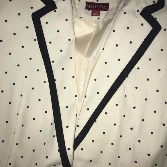 Cute Sexy Blazer - Picture 3 of 3